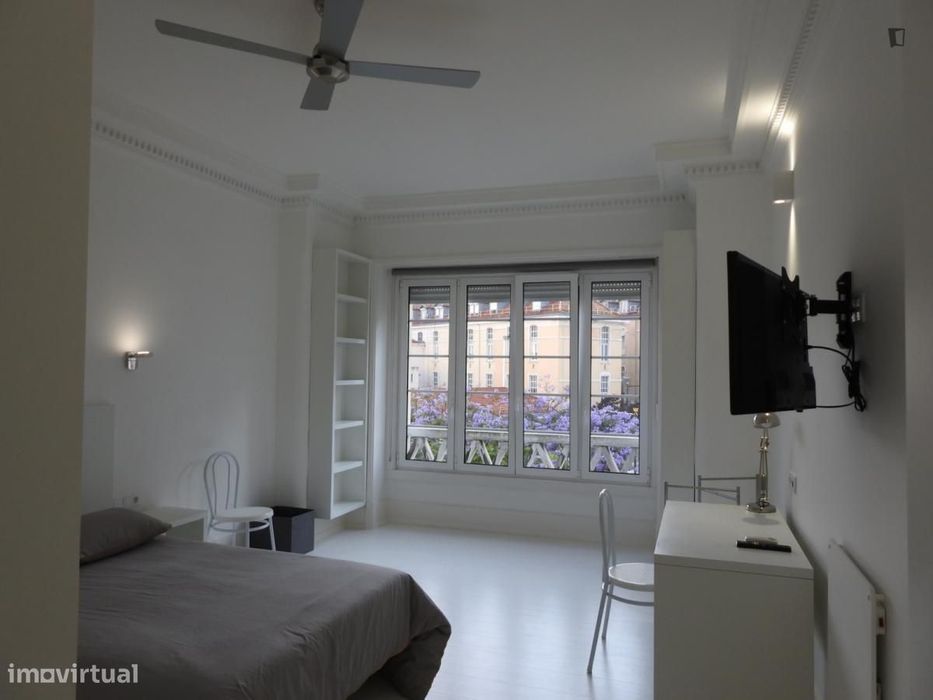 Quarto - localizado em Saldanha Lisbon