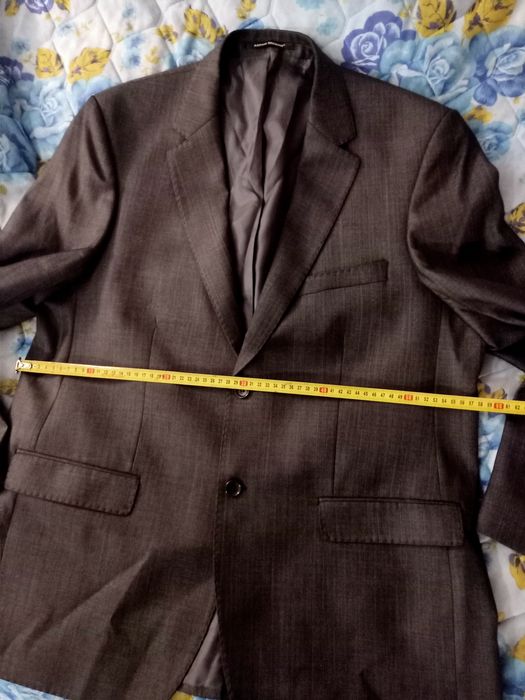 Чоловічий костюм дуже у гарному стані