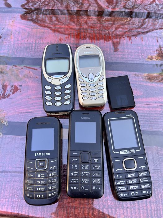 Телефон нокия. 3310 сименс а 52