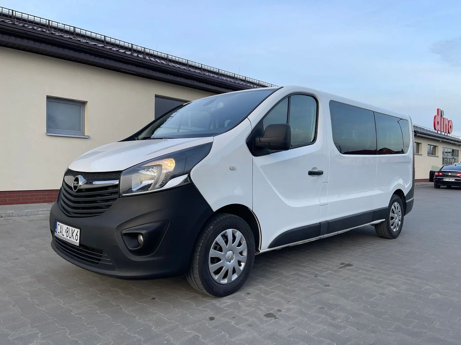 Opel Vivaro 2019 ROK_9 Osobowy Long Długi 9 osób_Navi,Kamera,Hak,Nawiewy_Piękny!