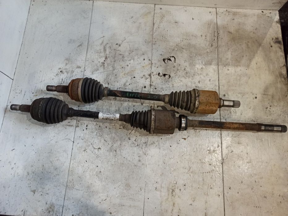 Приводний вал Expert 3 Scudo Jumpy 3 2.0 HDI 2016р Traveler proace