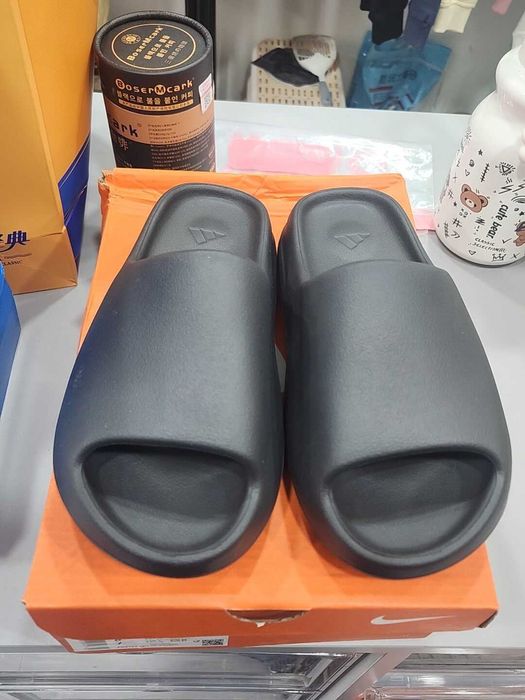 Adidas Yeezy Slide black R.38