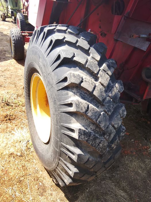 Koła opony 1500-20 zamiast 20-20  do kombajnu Massey ferguson 186,307,487,i podobne części