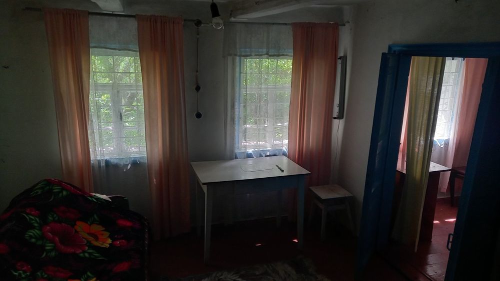 Продам цегляний будинок у с. Зороків 17км. від Житомира