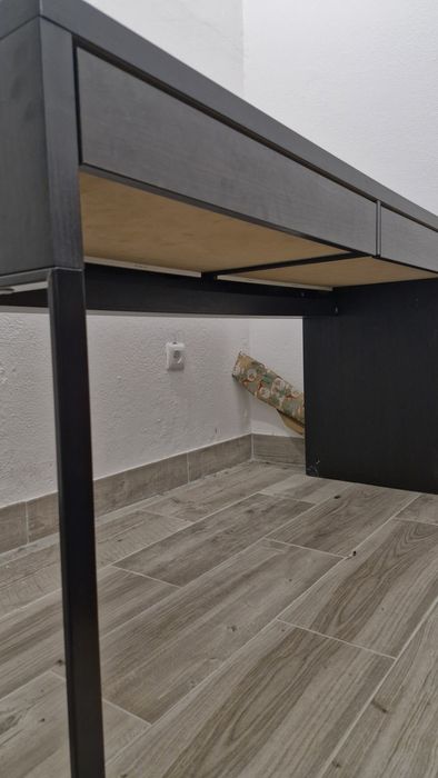 Secretária de escritório preta