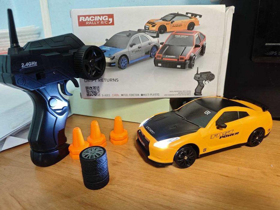 Радіокерована дрифт автівка Racing Rally Drift Returns 1:24 R/C 4WD