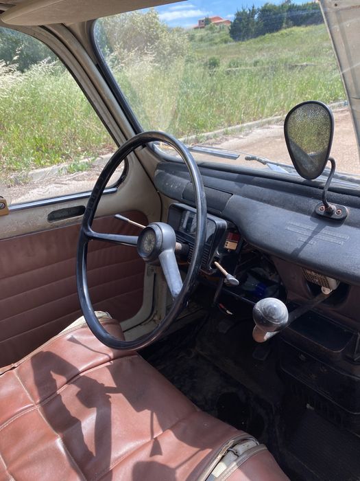 Classico Renault 4L (R1123)