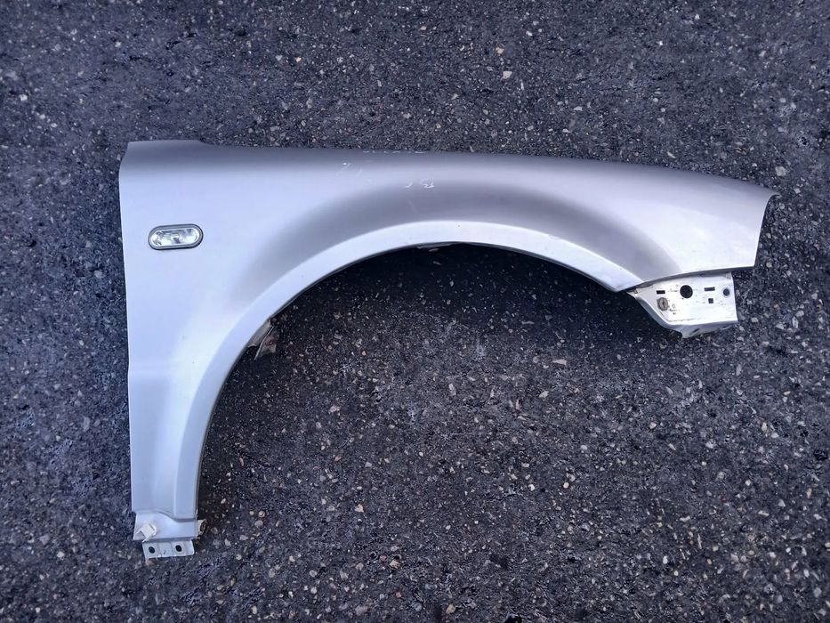 Volkswagen Passat B5 Lift Błotnik prawy