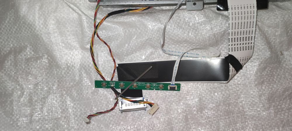 Монітор HP X24c FHD Curved Gaming новий в ремонт і на З.ч,екран полоси