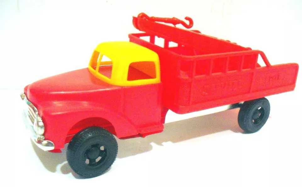 Bedford Tow truck made in Portugal in the 1970's
