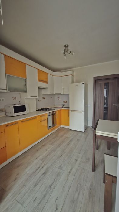 Затишна і простора 1-кімнатна квартира