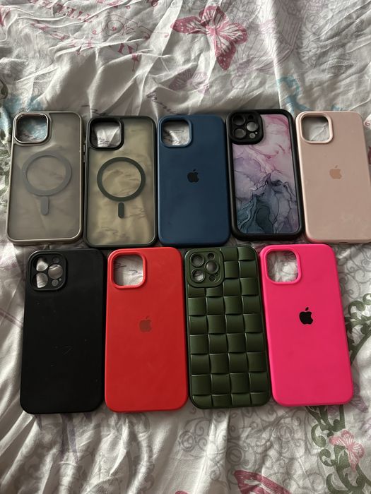 Продам чехлы на 12 про макс