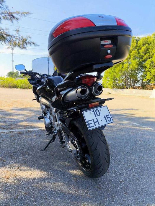 Yamaha Fazer FZS600 - apenas 17500km
