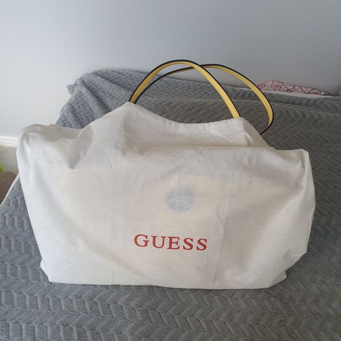 Torebka damska żółta  GUESS