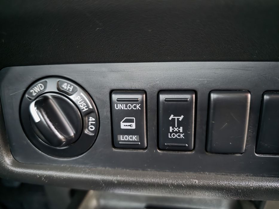 Nissan Navara King Cab 2.5 dCi 4x4 2007 | Revisão Feita | AC