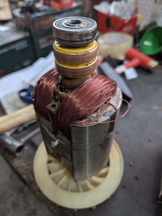 Ремонт бензинових генераторів та іншої техніки.