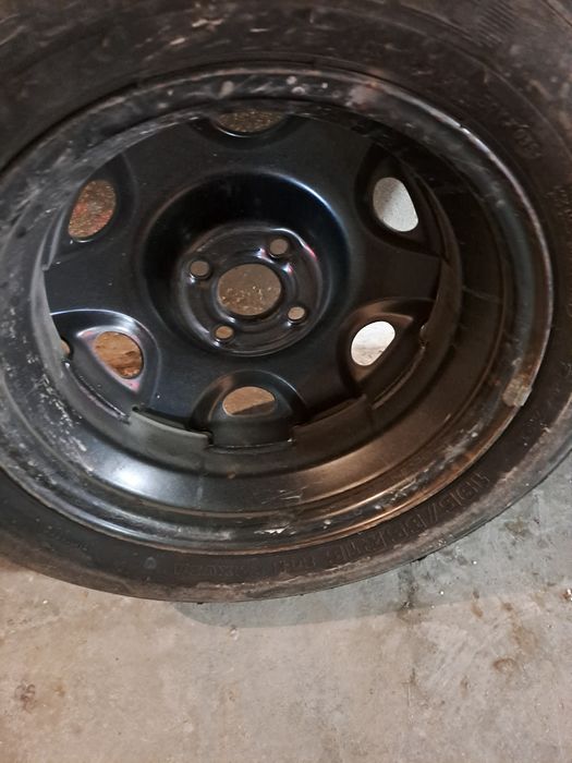 Jante com pneu 15"