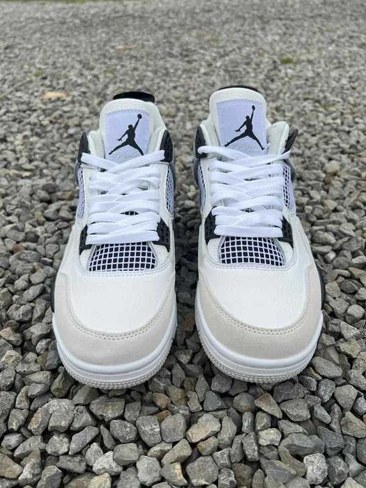 Jordan 4 retro Military black R.40.5
