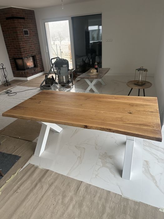 Stół dębowy nieregularny