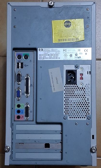 Conjunto de pc HP com monitor, teclado e rato