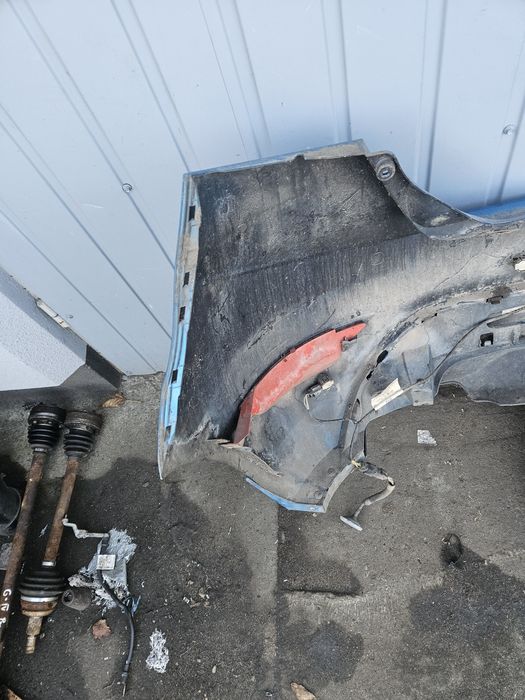 Zderzak tyl Ford Fiesta MK7 lift 4PDC kolor ZC