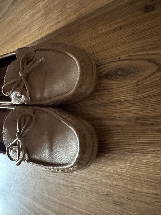 Brązowe buty wsuwane z kokardką 37 linshi