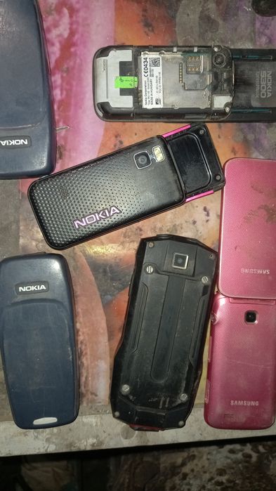 Продам старые Телефоны  NOKIA SAMSUNG