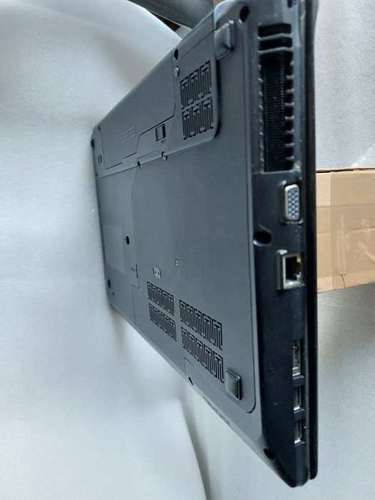 Lenovo G575 AMD E-450. Grafika Radeon HD 6320
