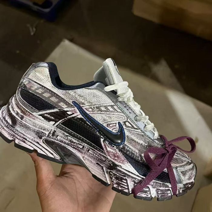 Nike Initiator Light Grey Custom