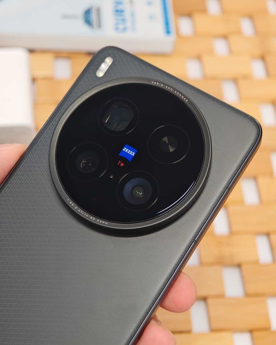 Vivo x200 ultra 16/512, добрий стан, 3 цикли