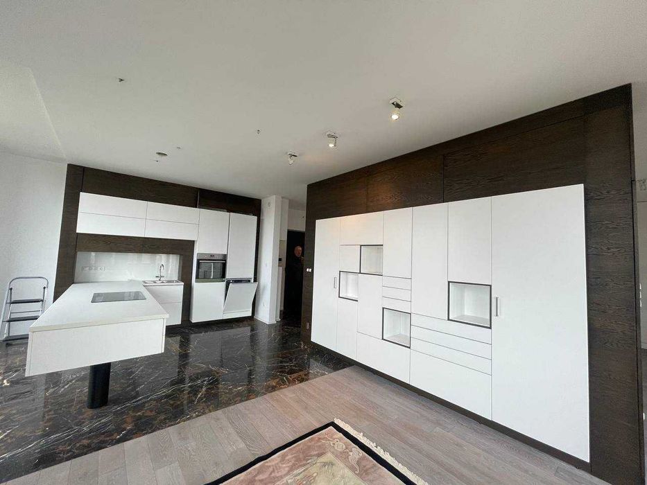 Продаж 3 кімнатної преміум квартири вул. Романківа (Червона)