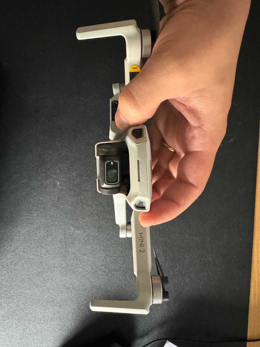 Drone mini 2 with Fly more combo (3 batteries + charger) like new!64585804653315122