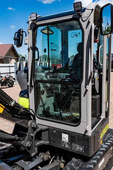 Minikoparka Gąsienicowa ZOOMLION ZE27 Klima - Kubota - 2700kg