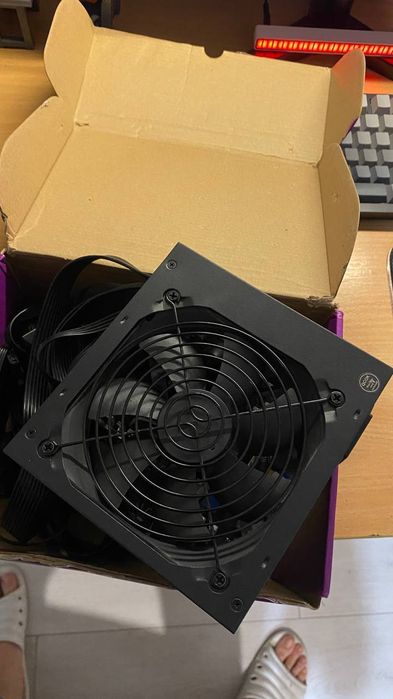 Блок живлення CoolerMaster MWE White V2 750W. Читати опис !