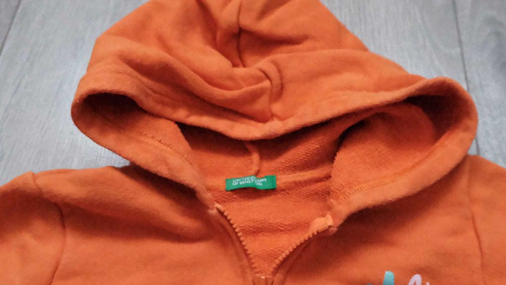 Zestaw Benetton: bluza i jeansy