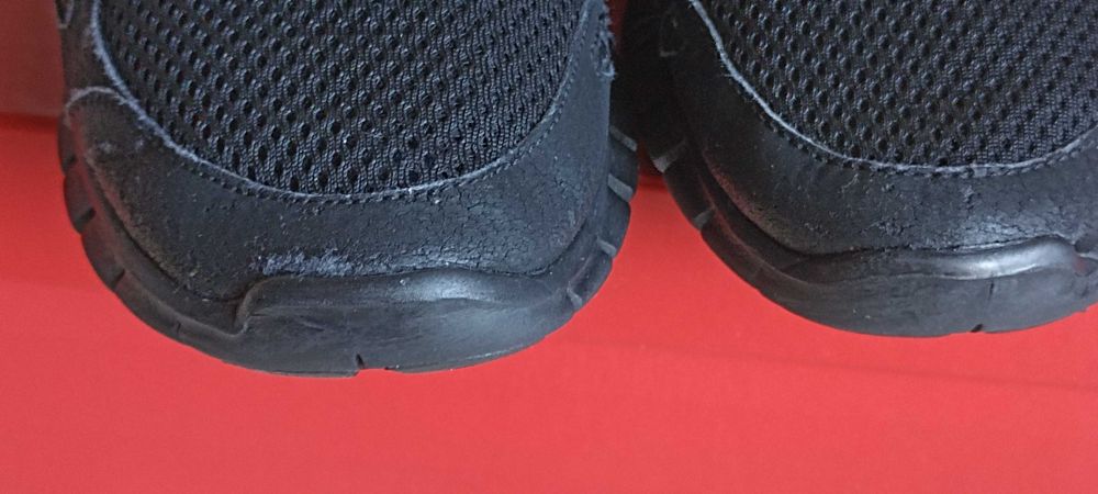 Кросівки  " NIKE " (FREE RUN 2)  (40р)