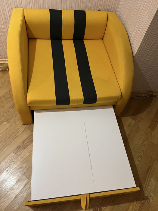 Крісло-ліжко, кровать, крісло-трансформер.