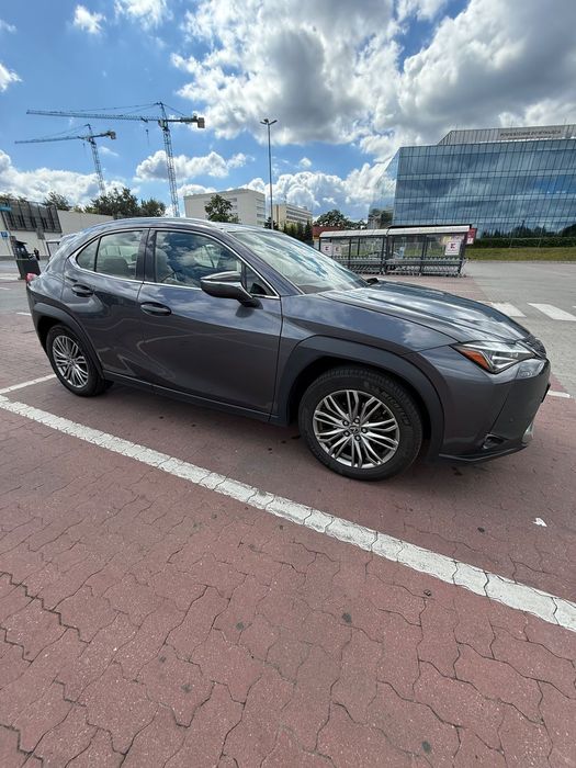 Lexus UX f-VAT, gaz!!!