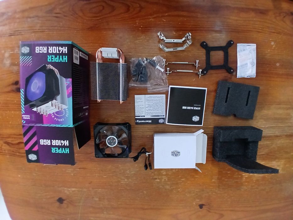 Cooler CPU Coolermaster Hyper 410R RGB
Cooler CPU Cooler Master