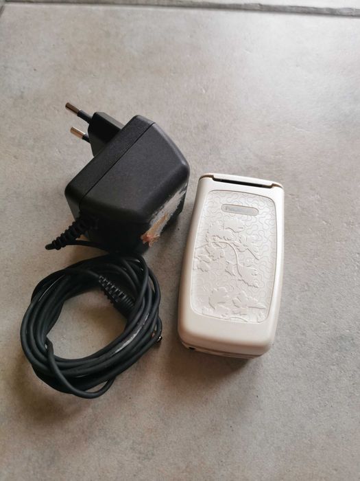 Nokia 2650 z ładowarką bardzo ładna