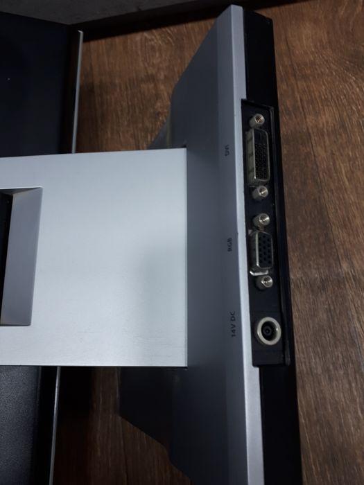 Монитор Samsung 172T