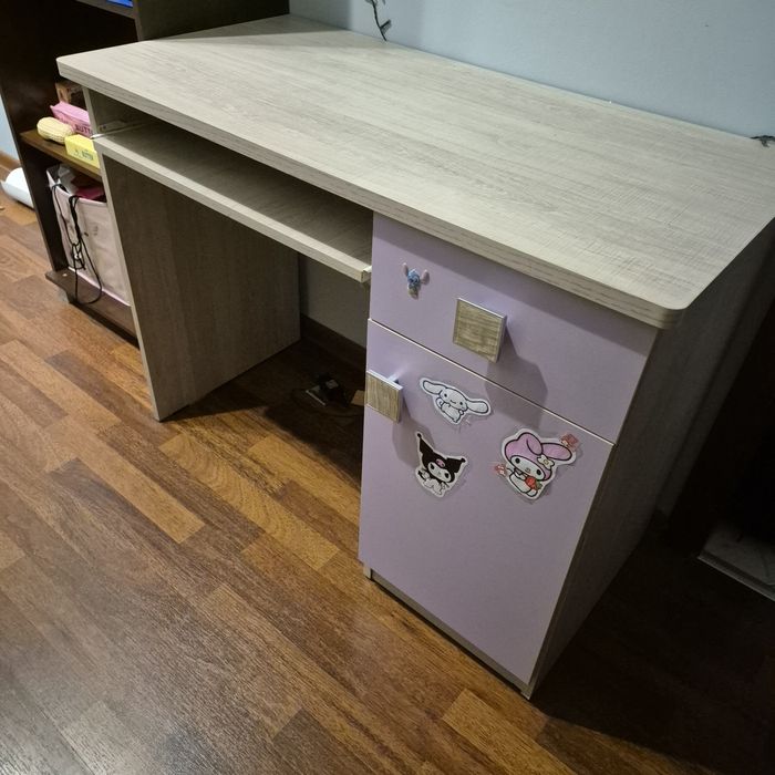 Biurko dziecięce