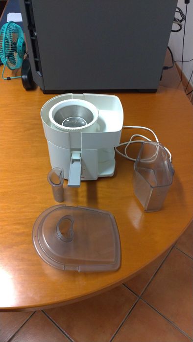 Máquina de sumos Moulinex / Centrifugadora