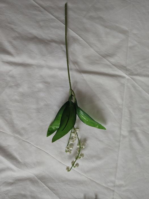 Пластикові конвалії