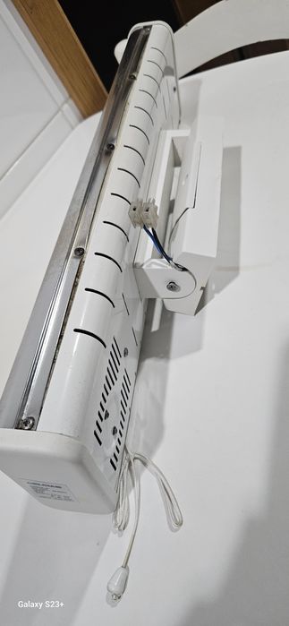 Aquecedor de parede para casa de banho
