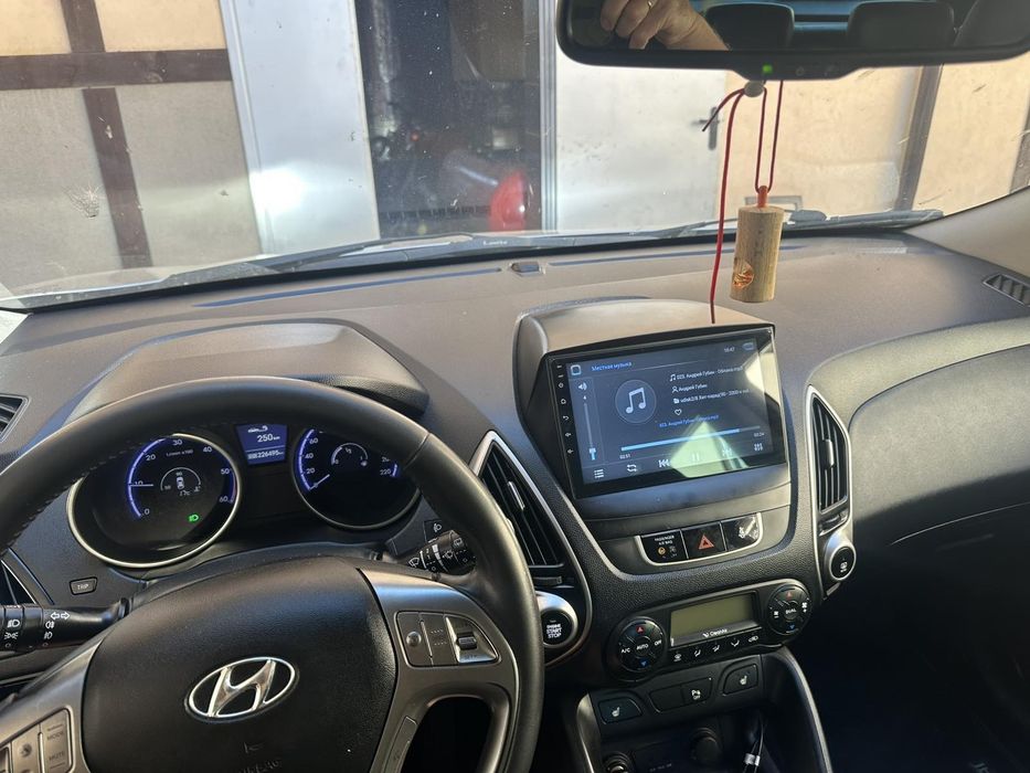 Продам Hyundai ax35