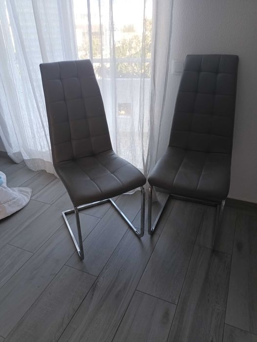 Cadeiras de sala - conjunto ou individual