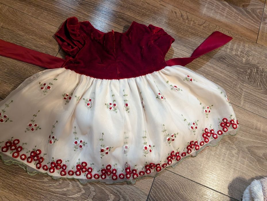 Sukienka dla dziewczynki  62/68