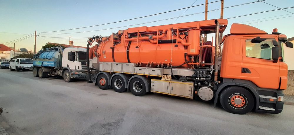 Desentupimento de esgotos e aspiração de fossas sépticas