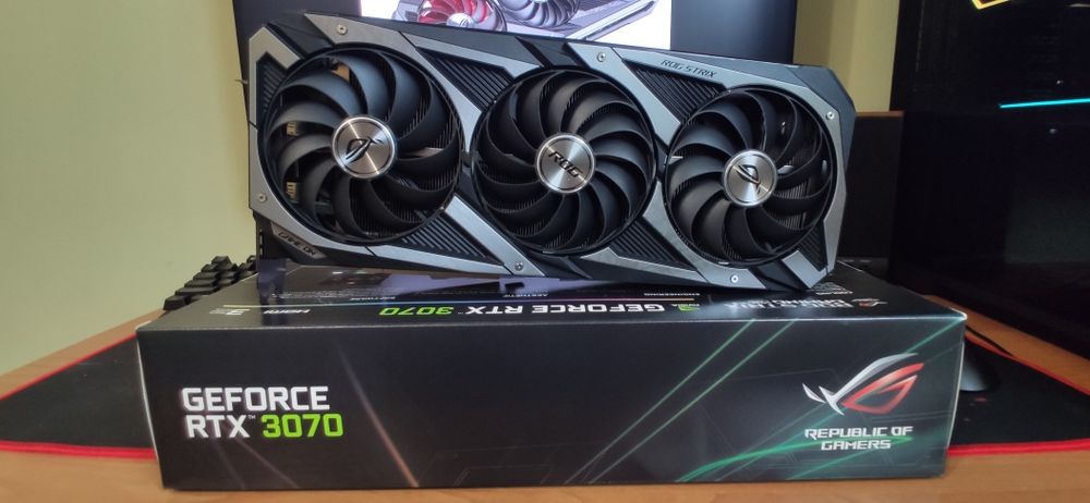 asus rog strix rtx 3070 - купити комп'ютери та комплектуючі